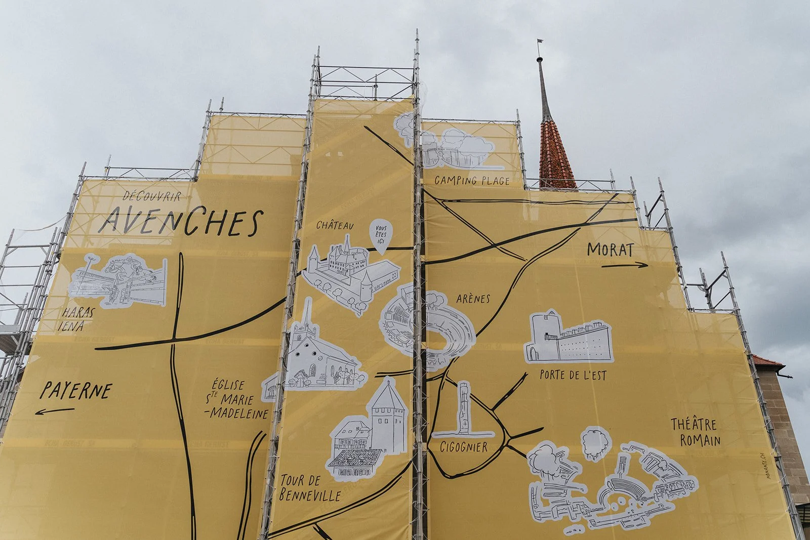 bache-chantier-patrimoine-avenches-projet-graphique-nonante-ch.jpg