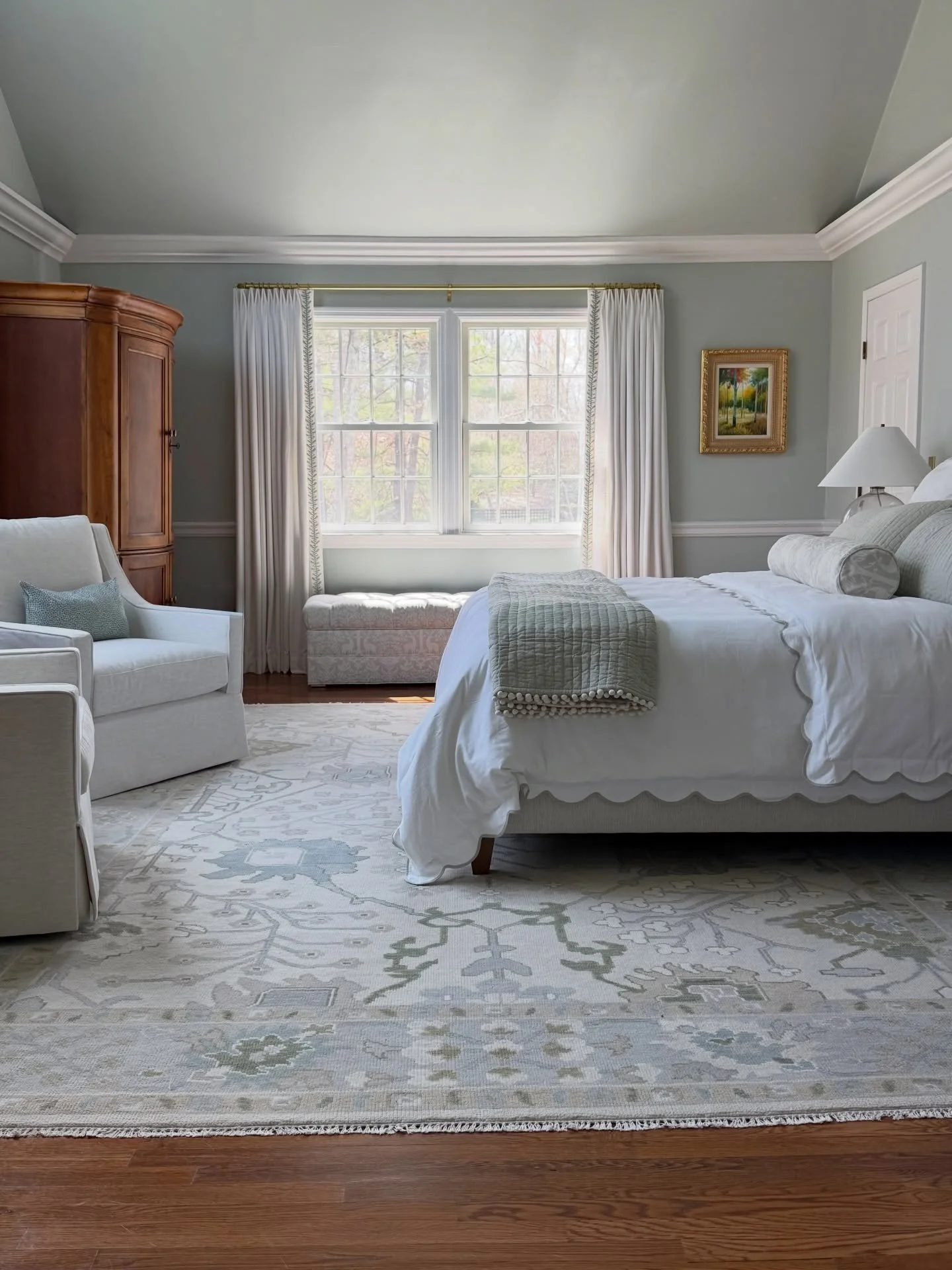 Soft light, gentle textures, and a palette that whispers instead of shouts 🤍 This space is all about calm&mdash;where every detail invites you to slow down and breathe a little deeper.

The rug grounds the room with its subtle pattern and muted tone