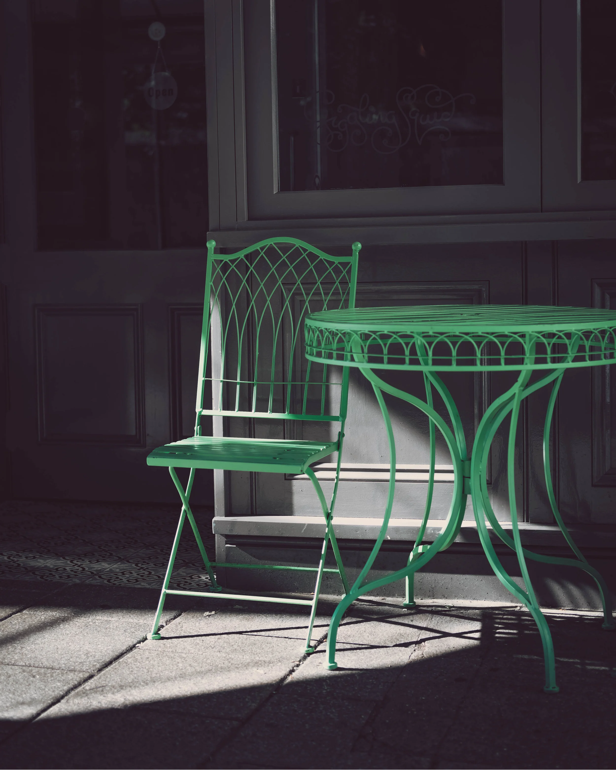 Beautiful light, contrastng colour and a lot of character (even though there ar no people!)