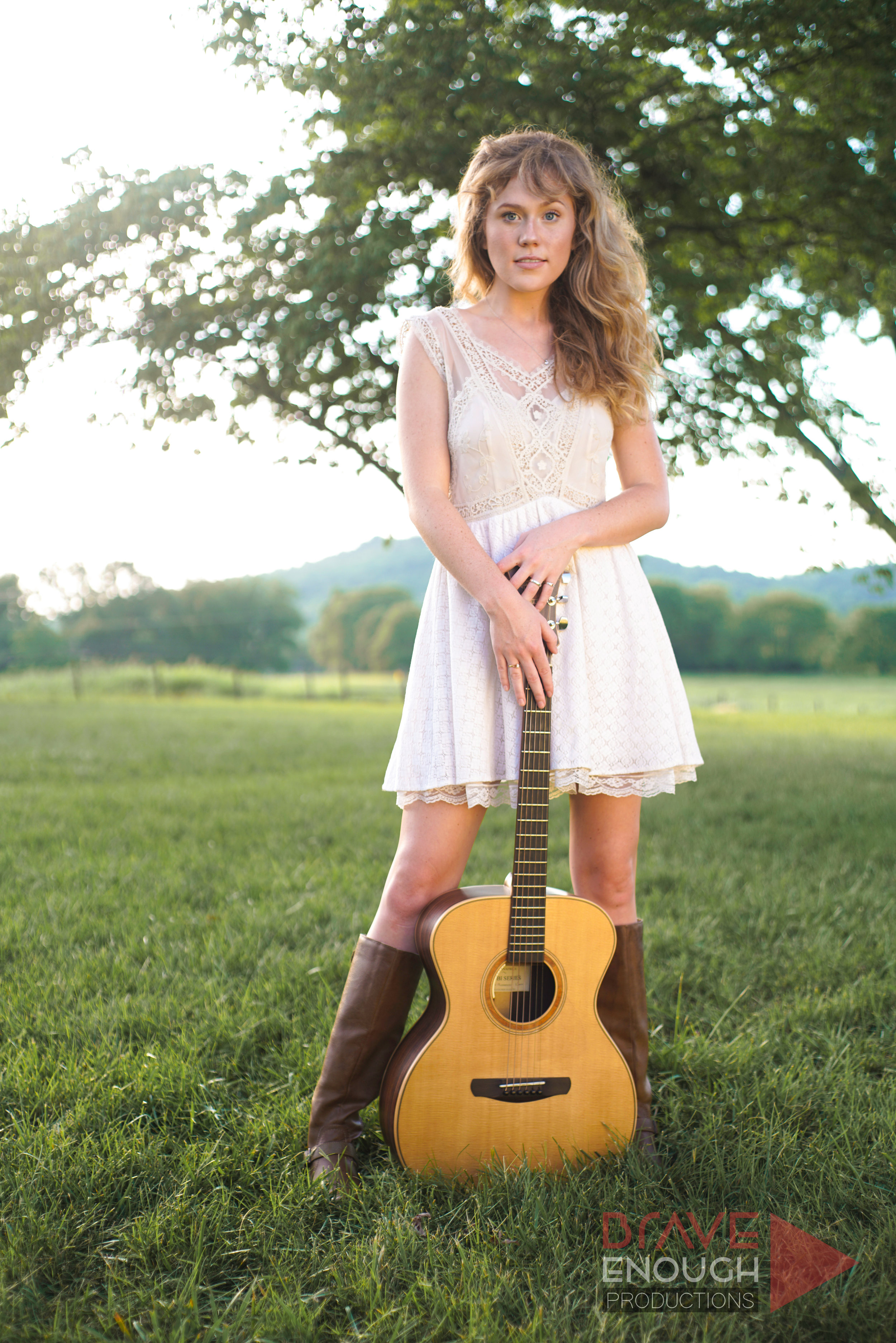 Rachel-guitar---BE.jpg