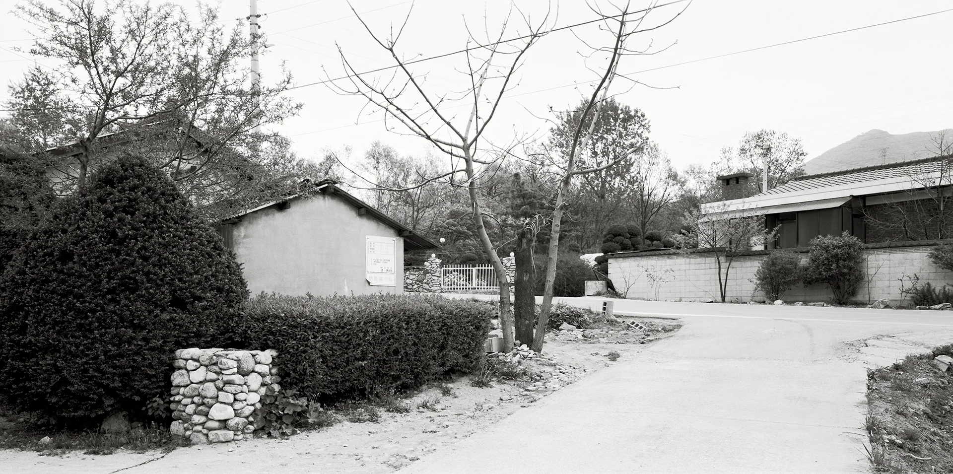 Silent Passage : sp 017 gelatin silver print, framed 30 x 60cm, 1993