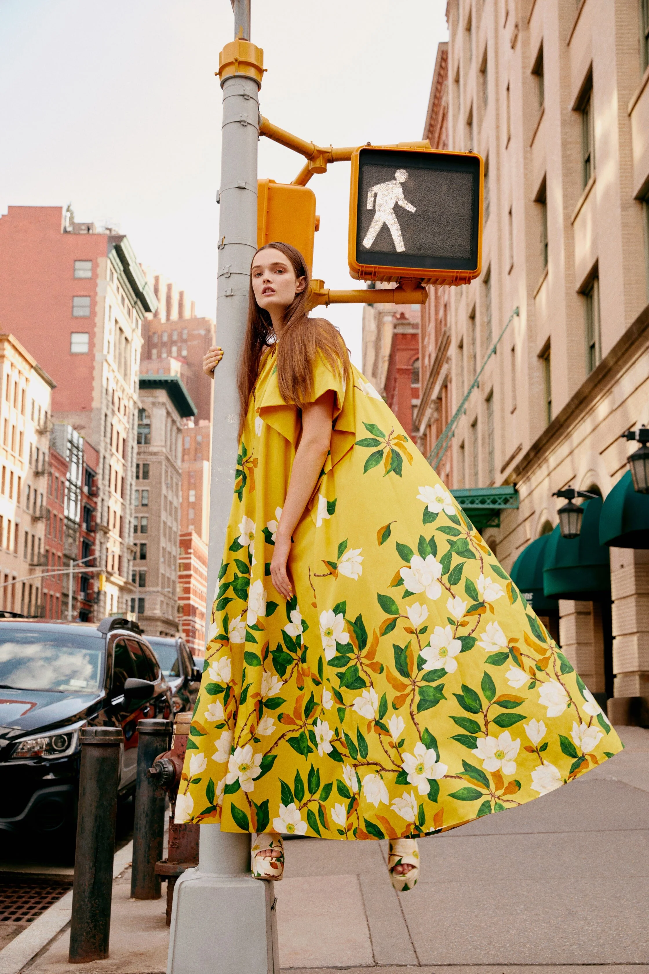00010-OscardelaRenta-Spring-22-NewYork-credit-brand.jpeg