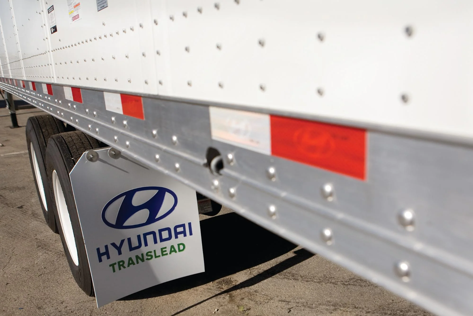 Hyundai Mudflap.jpg