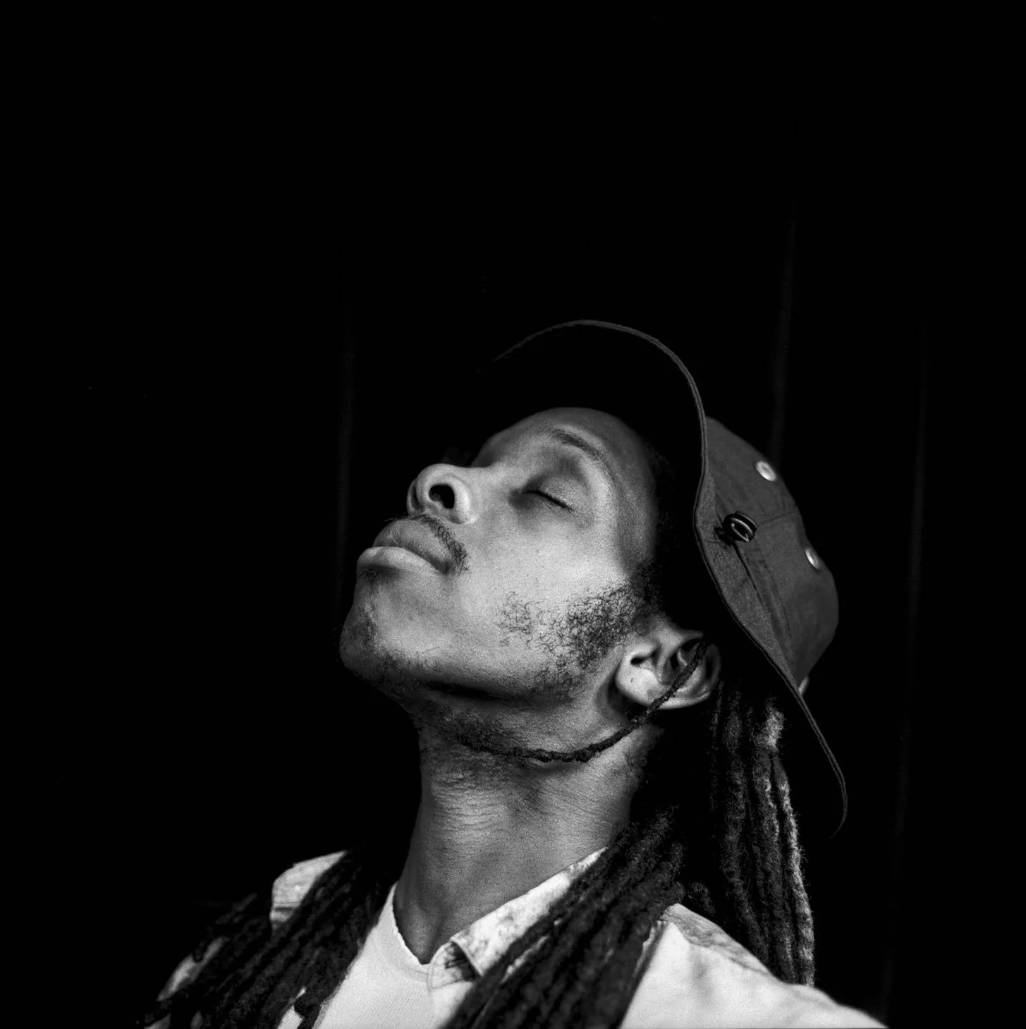 GET 2 KNOW: NEONE THE WONDERER