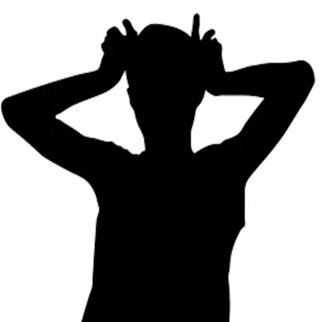 LISTEN: JOANNE ROBERTSON 'BACK STAGE RAVER' ALBUM 