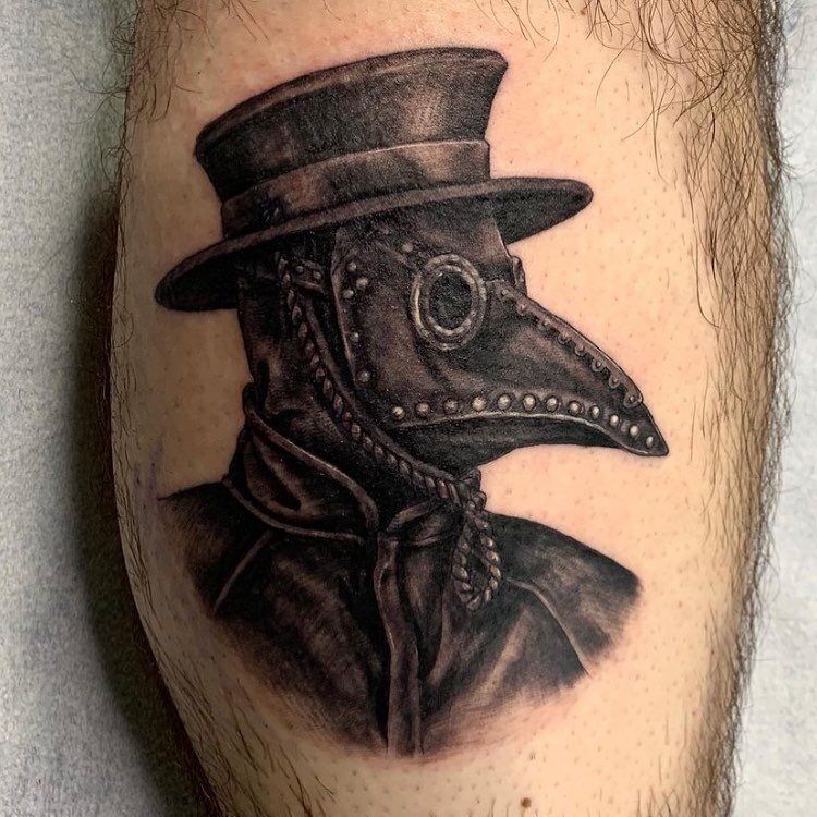 Don&rsquo;t forget your mask!  The talented Agnes Hamilton is at it again.  Book directly with @aggie.q.tattoo
