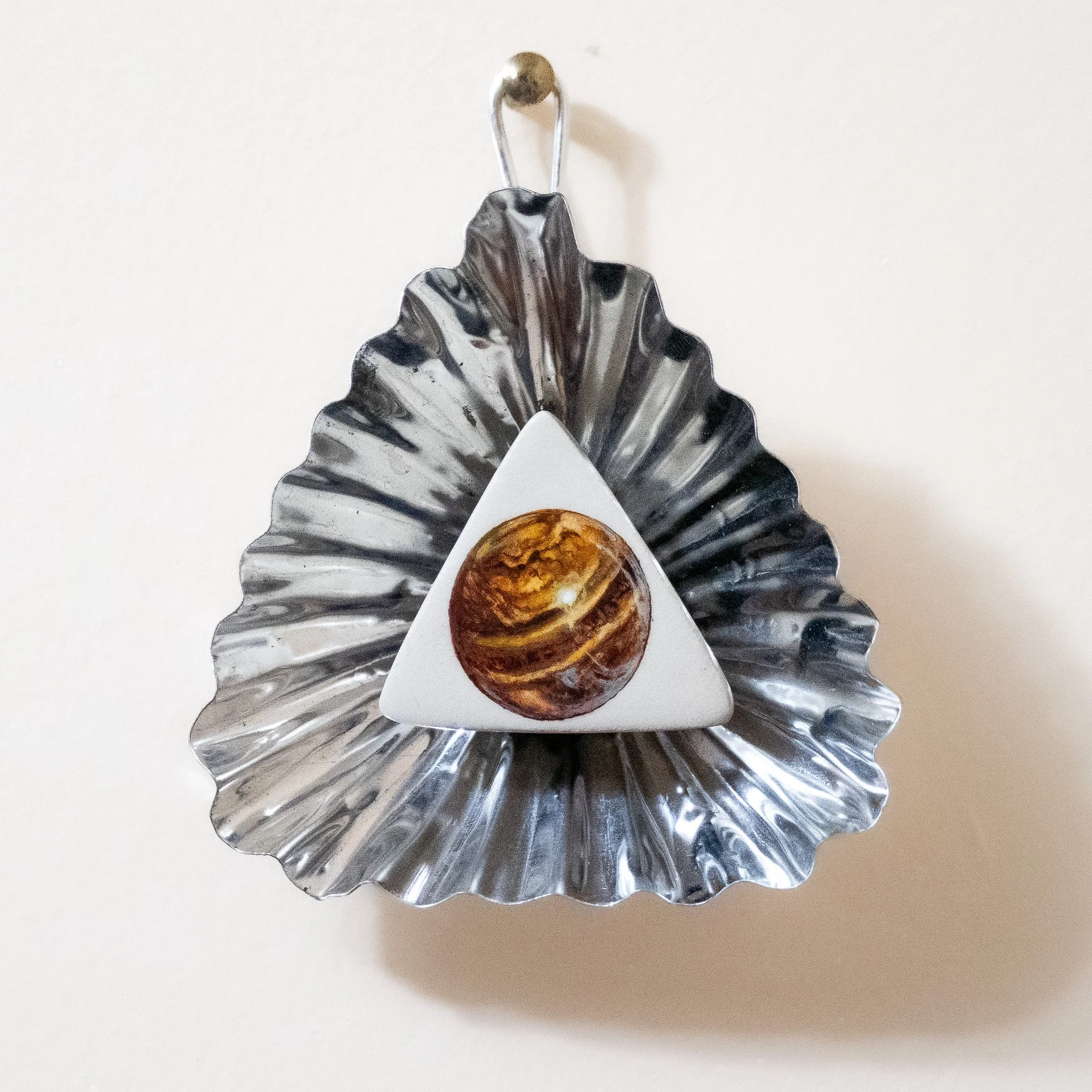 "Hidden Gem: Tiger's Eye SiO₂"