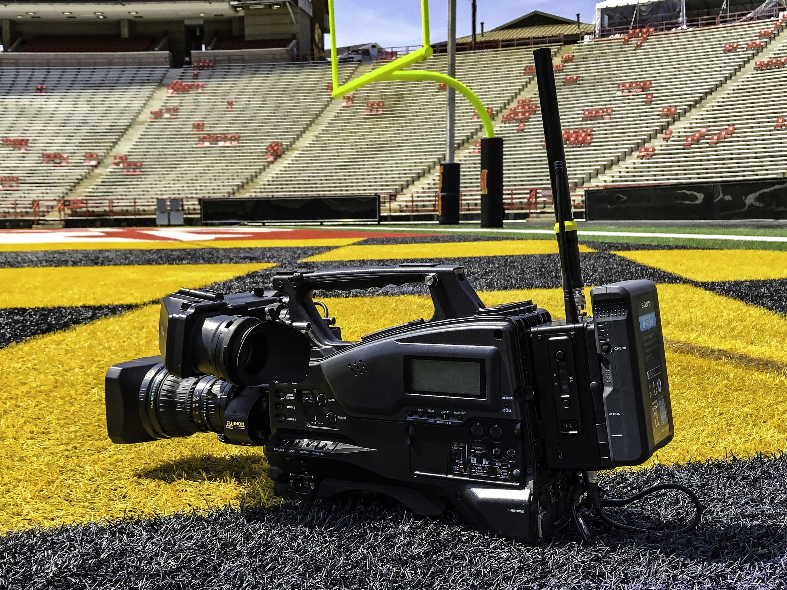 Wave Central | Long-Range Professional Wireless Camera Systems