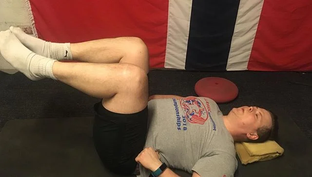 Knee pain when squatting is today&rsquo;s post about.⁣
⁣
I have been lately helping out at a neighbor powerlifting club with pain management. But I find it relevant also for oly athletes. ⁣
⁣
So here introducing Andreas @alet86 already skilled powerl