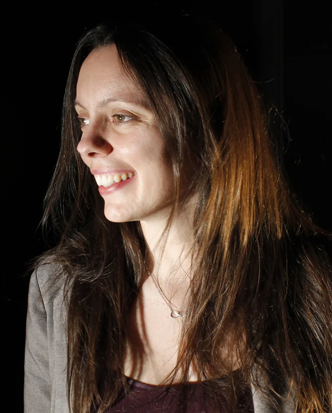 SARA GOSSES (Lighting Designer)