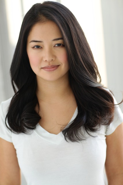 SHANNON TYO (Vicky)