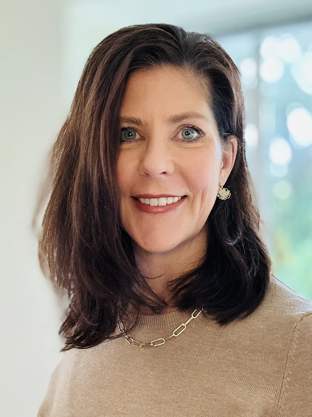 Meet The Team — Mom2Mom