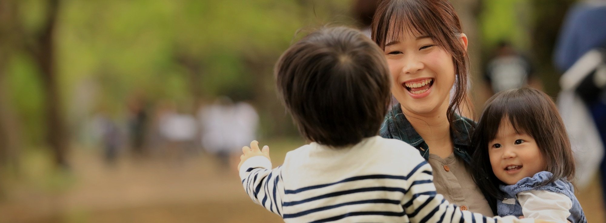25Mom2Mom-CF-Alanna-header2.jpg