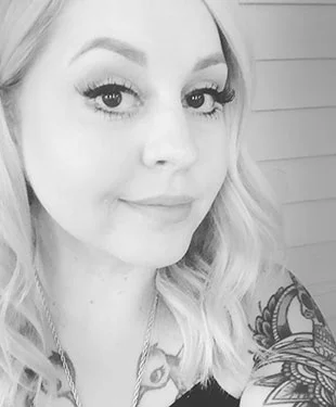 Nikole-splendeur-bio-pic-bw.jpg
