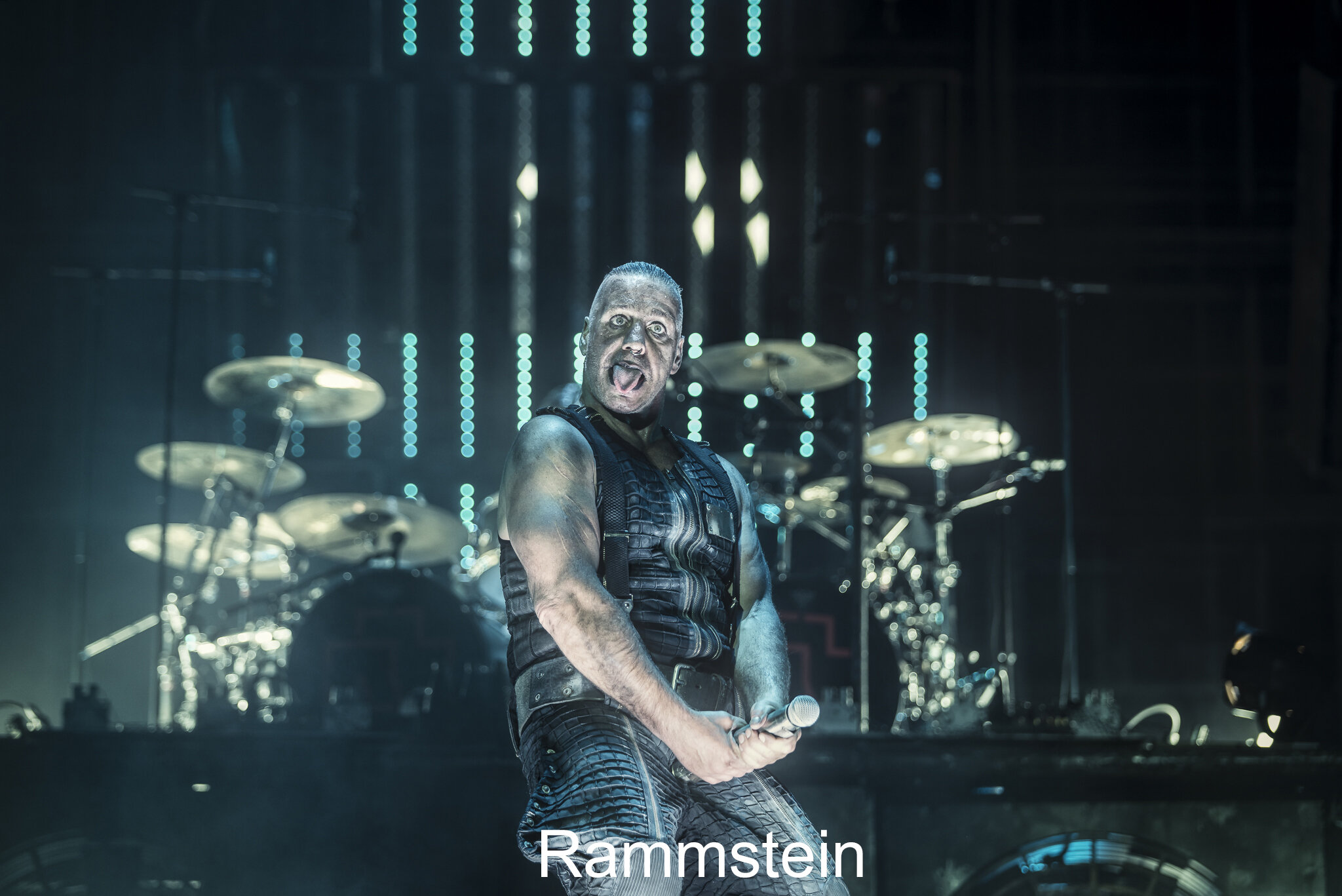 Года песен рамштайн. Группа рамштайн 2022. Группа Rammstein 2020. Rammstein Live 2021. Кристоф рамштайн 2022.