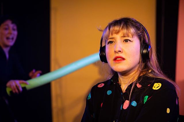 Don’t be hit by 1. @amaliaavitale with a green noodle attempting performance art.
2. The realisation that you didn’t book #BonAmi @vaultfestival which closes this Sunday.
https://vaultfestival.com/whats-on/bon-ami/?spektrix_bounce=true
Photo credit @cam_ograph