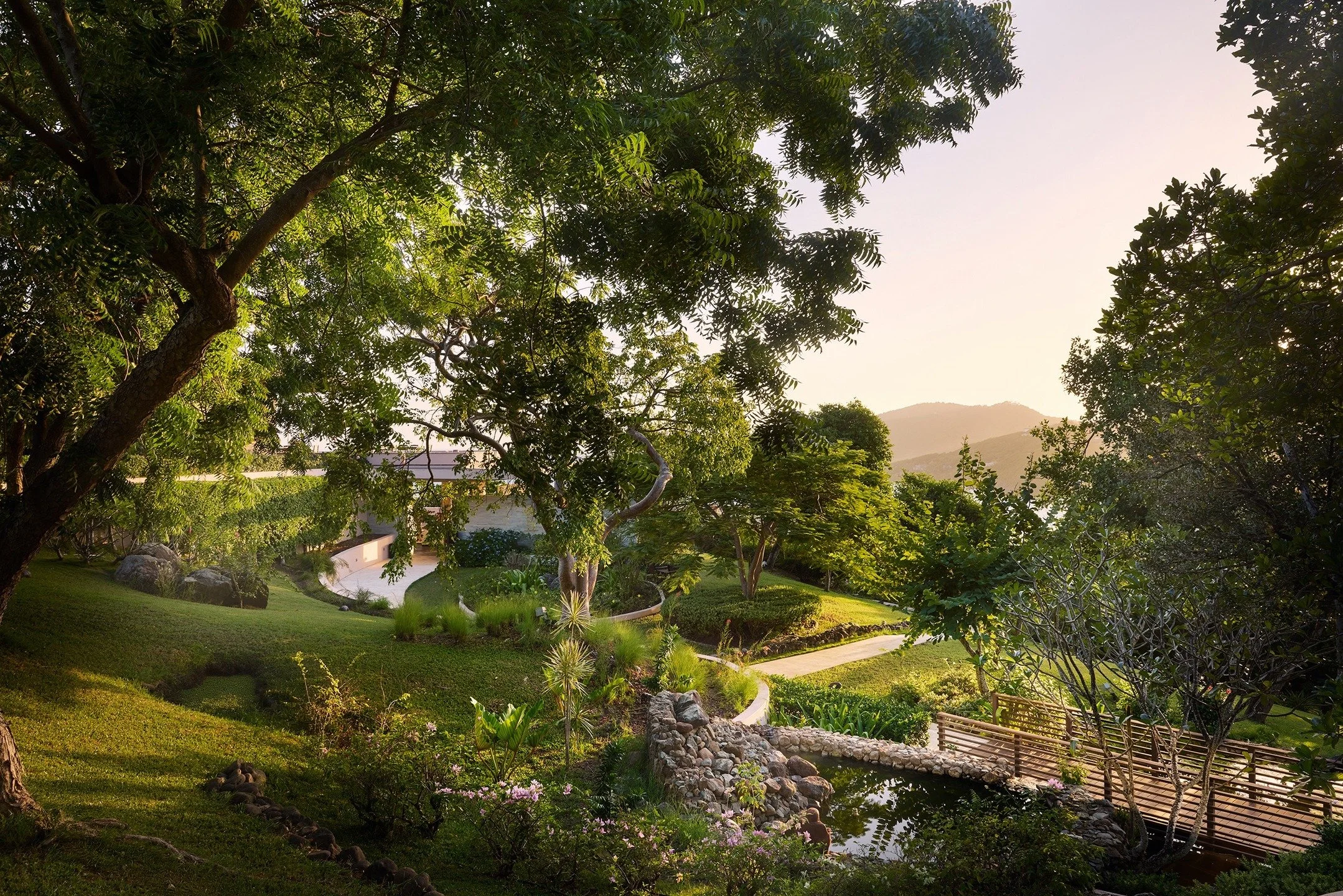 The beautiful gardens at Taliesin, Mustique
π· me @likesnicephotos
Thanks again for another dream commission from @mustiqueisland & @pixie_agency 
#luxurytravel #mustique #photography #photographer #lifestyle #franklloydwright #taliesin #villa