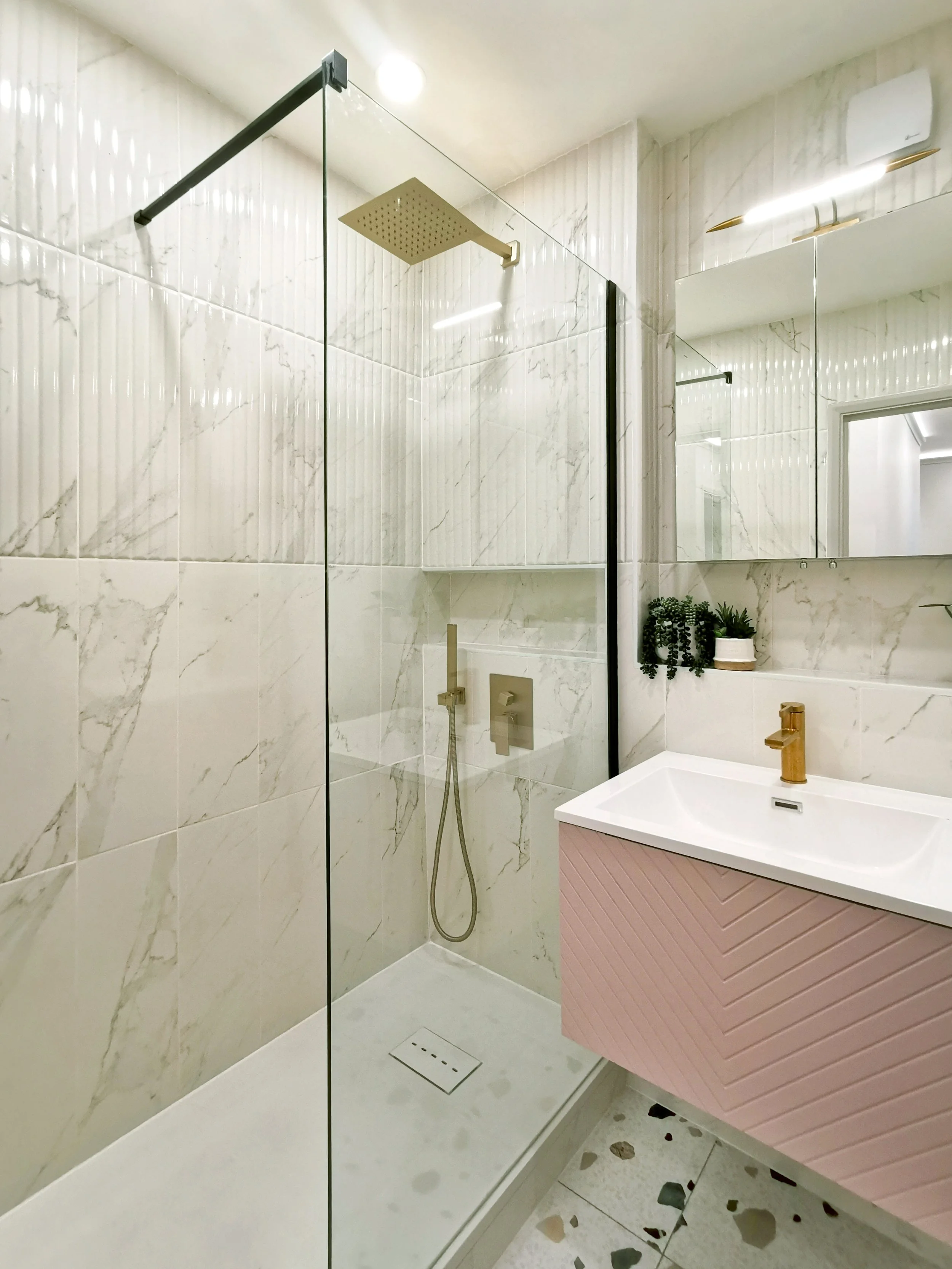 13-3 Bedroom Central London SE1 Rental Property.JPG