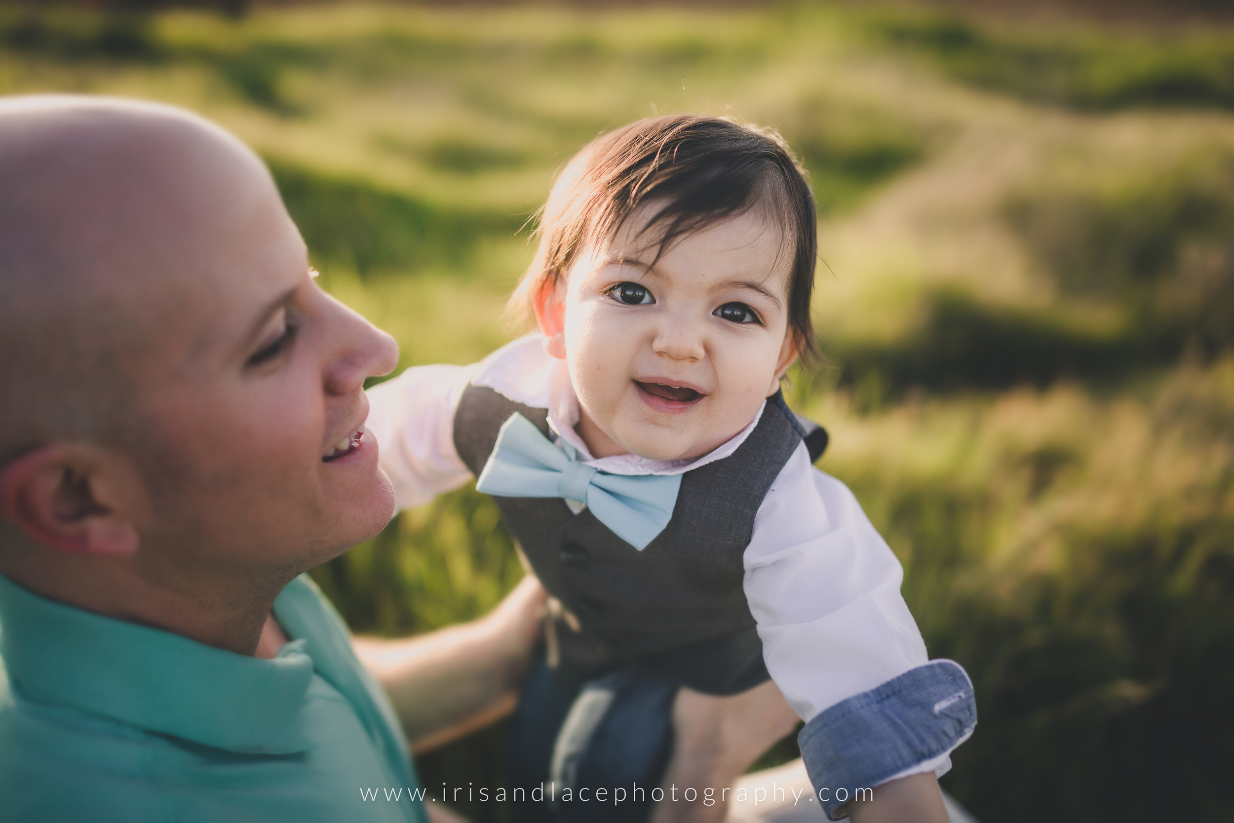 Family Photos with 1 year old  |  Iris and Lace Photography  |  1 year Family Birthday Photos