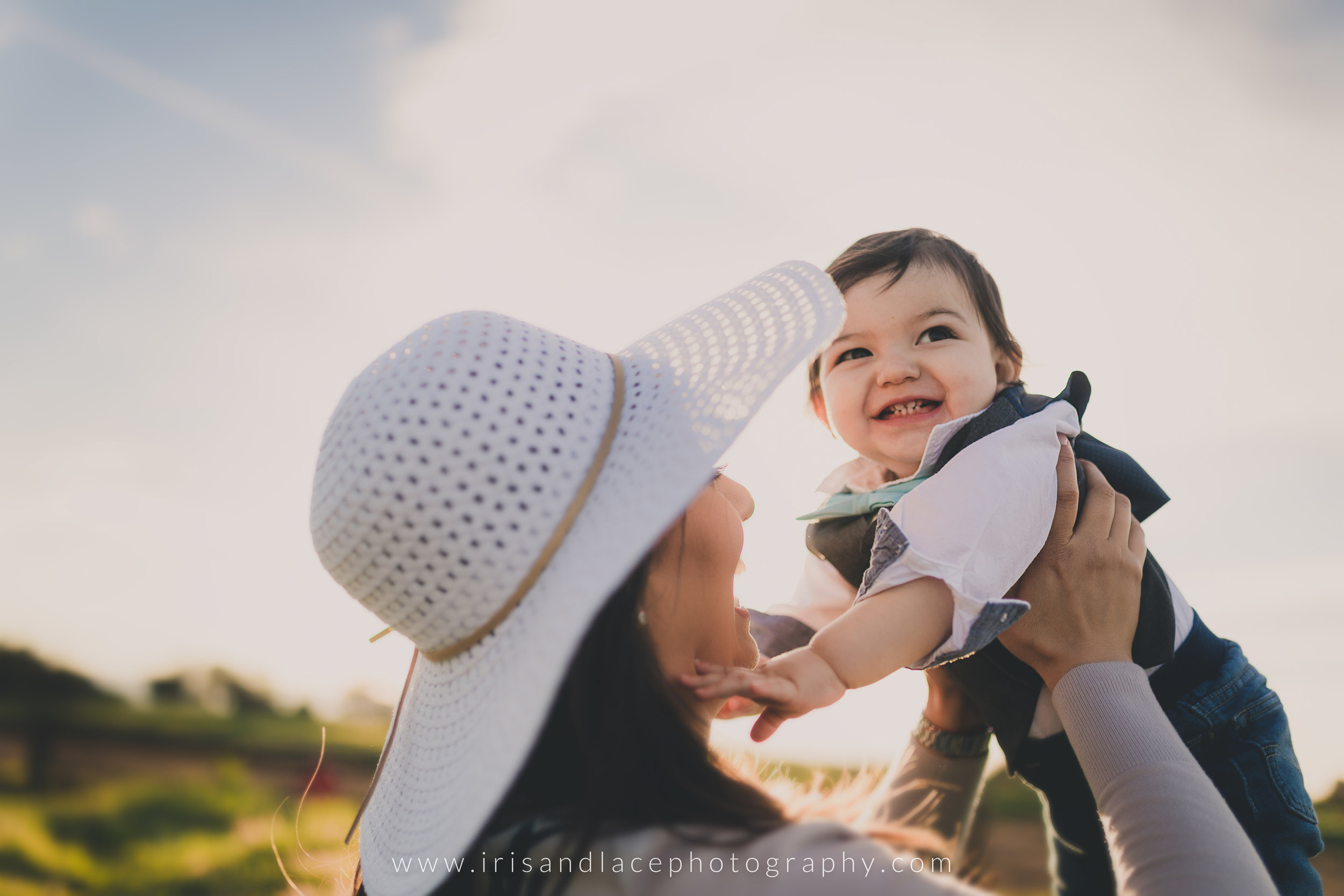 Family Photos with 1 year old  |  Iris and Lace Photography  |  1 year Family Birthday Photos