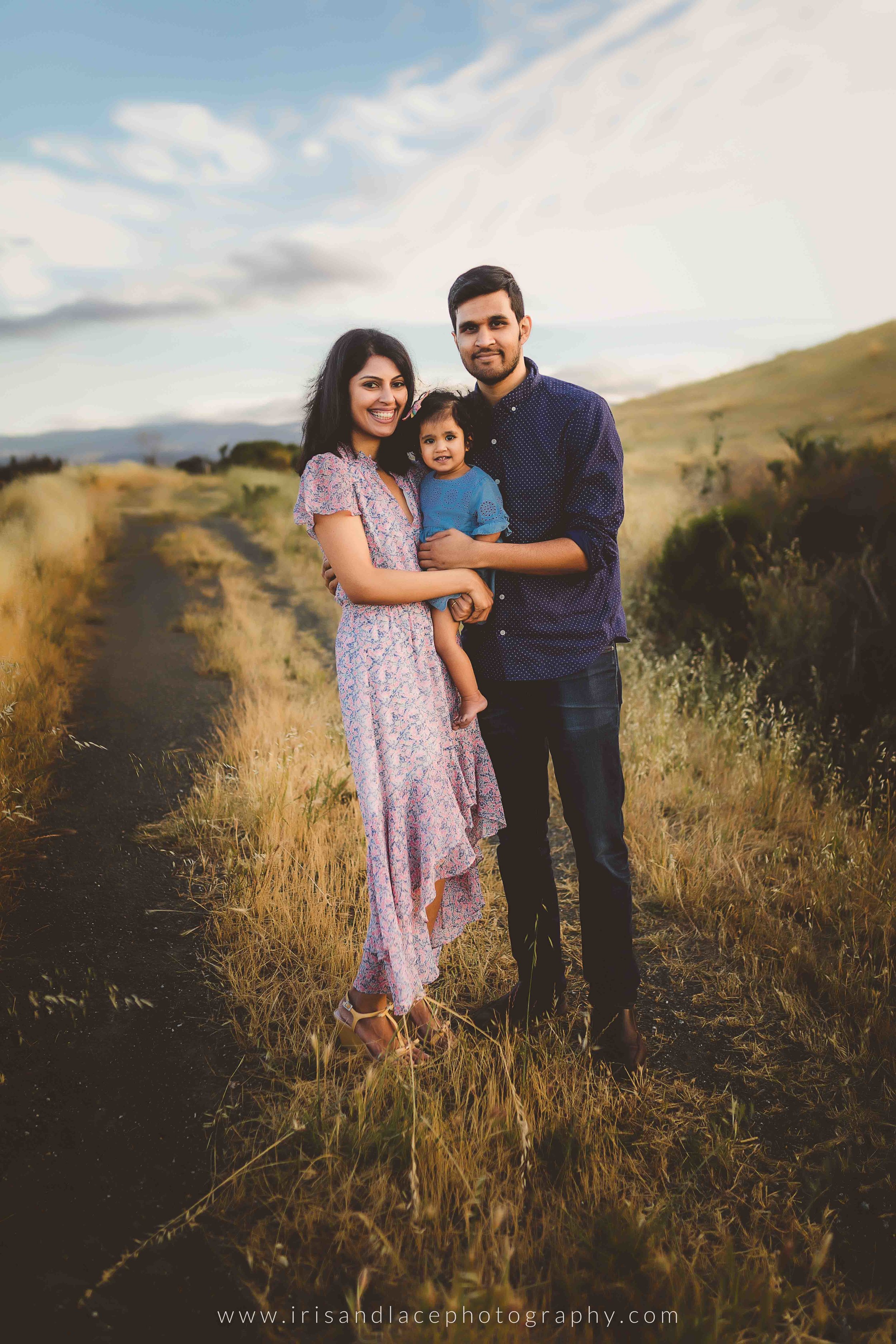 Sunset Family Photos in the SF Bay Area Peninsula | Mountain View Family Photography  |  Iris and Lace Photography 