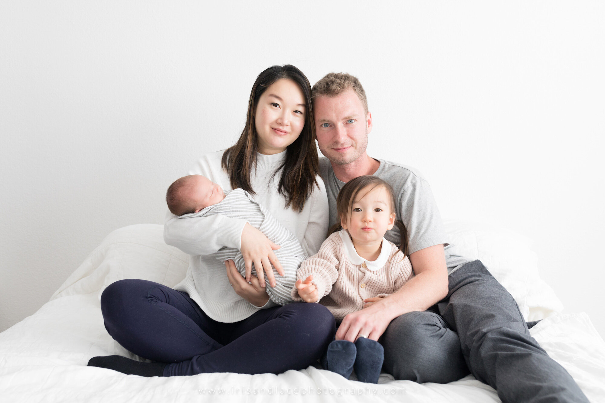  Family of Four Newborn Lifestyle Photos | Iris and Lace Photography 