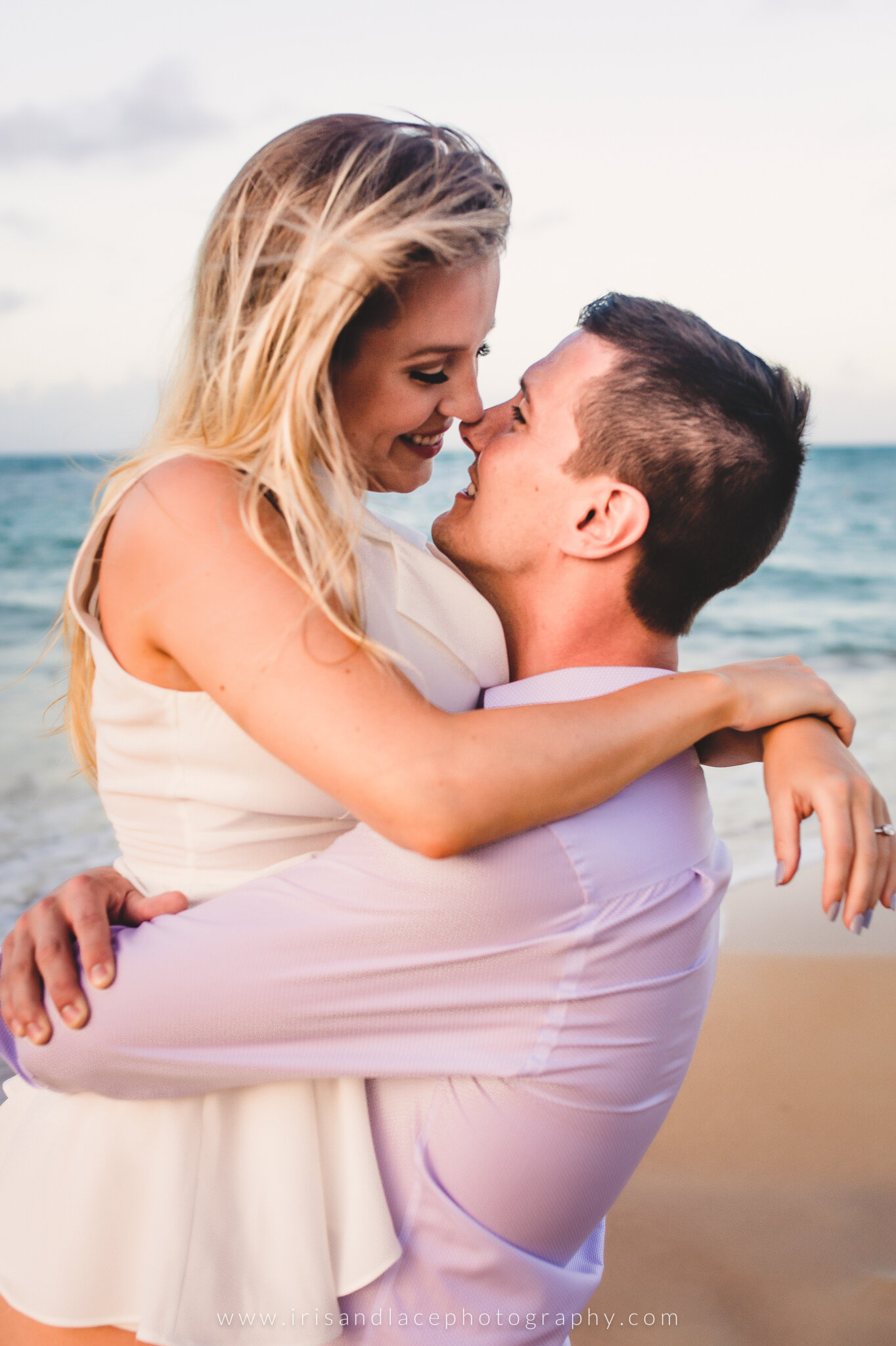 Engagement Pictures in Northern California on the Beach  |  Iris and Lace Photography 