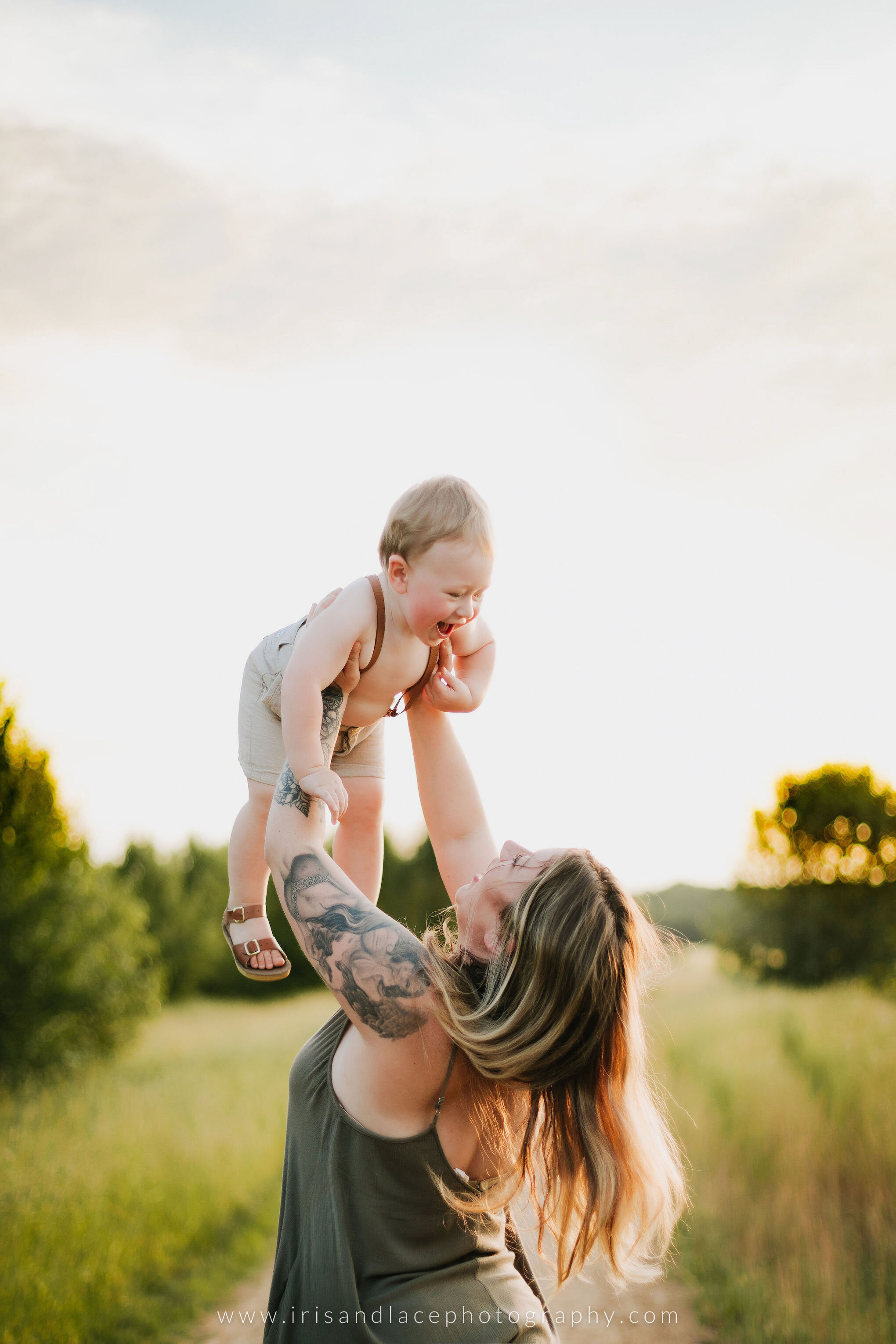 Mountain View, CA Family Photographer | Iris and Lace Photography