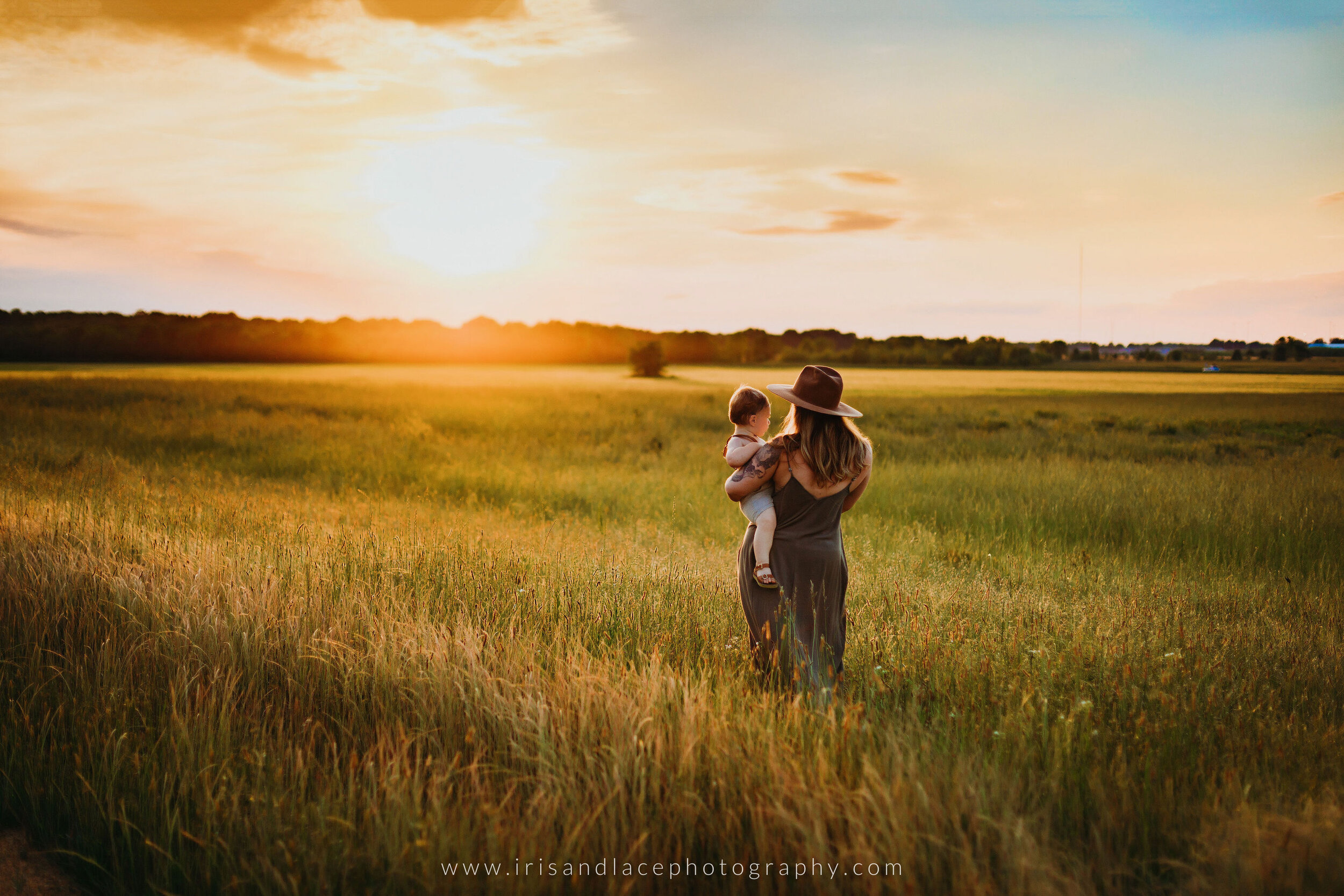 Mountain View Family Photographer | Iris and Lace Photography