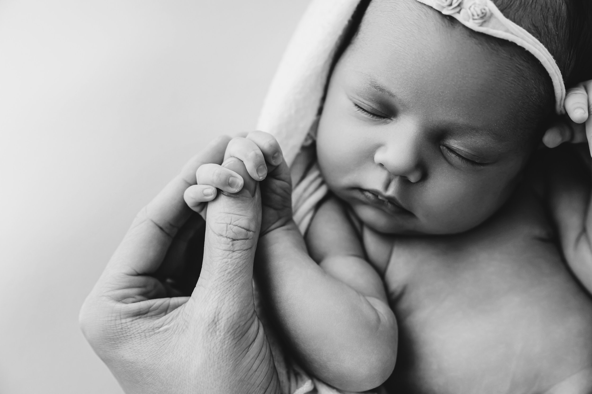 Olivia's Newborn Photos 2025-97.jpg