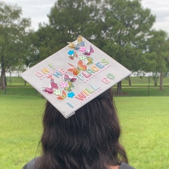 Congratulations to Coral Glades High School Class of 2020 👩&zwj;🎓👨&zwj;🎓
&bull;
&bull;
A special congratulations to @chelsea.lucien on this amazing accomplishment! You are a great leader and can&rsquo;t wait to see what the future has in store fo