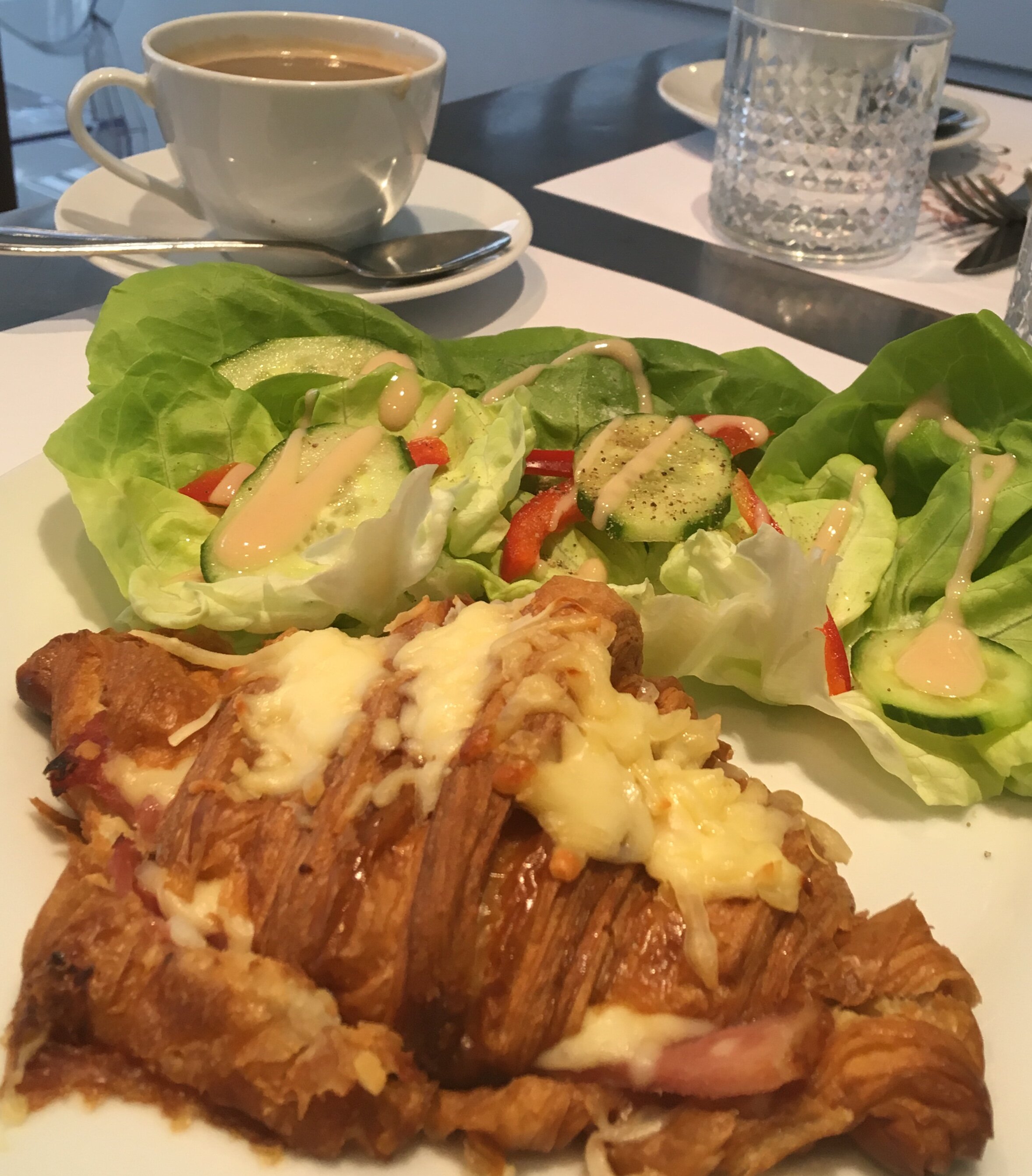 croissantroyal.jpg