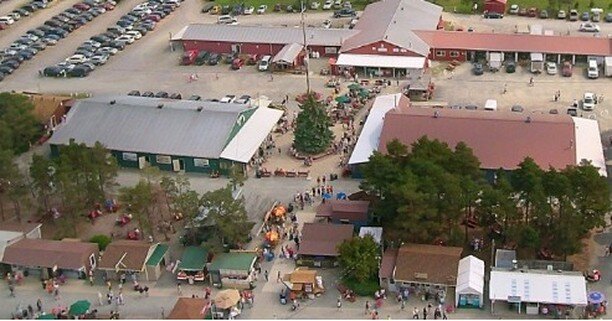 Saturday is a market day @ The Windmill Farm And Craft Market between Penn Yan and Dundee on NY Route 14A in New York 8am - 4:30pm https://www.outwriterbooks.com/open-air/the-windmill-farm-and-craft-market