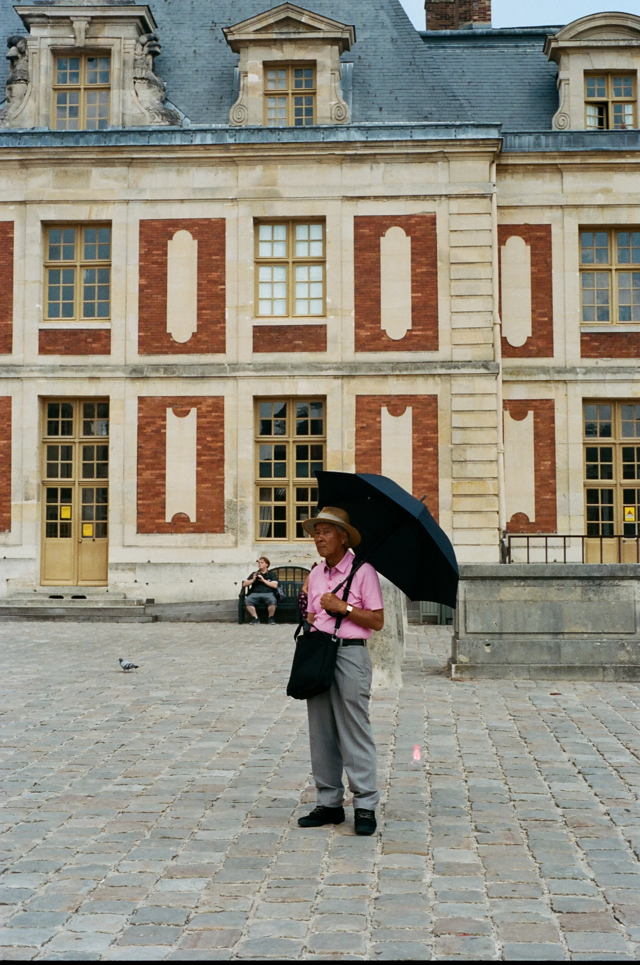   Staying Cool, Versailles  
