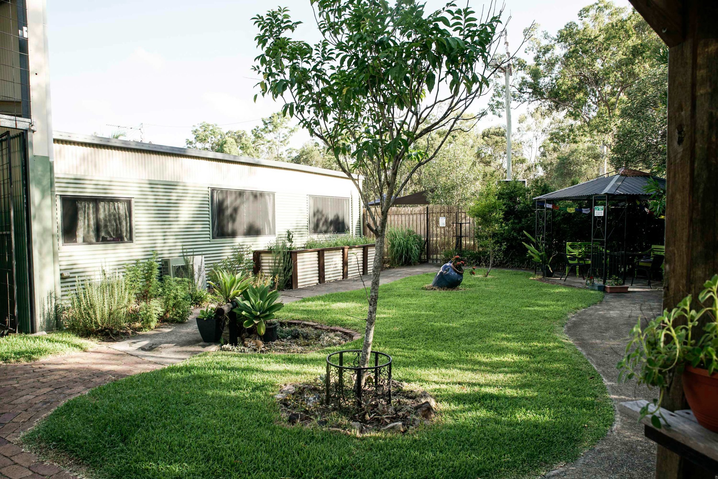 Lagoon-Creek-Cafe-and-Function-Room-Back-Garden-(1).jpg