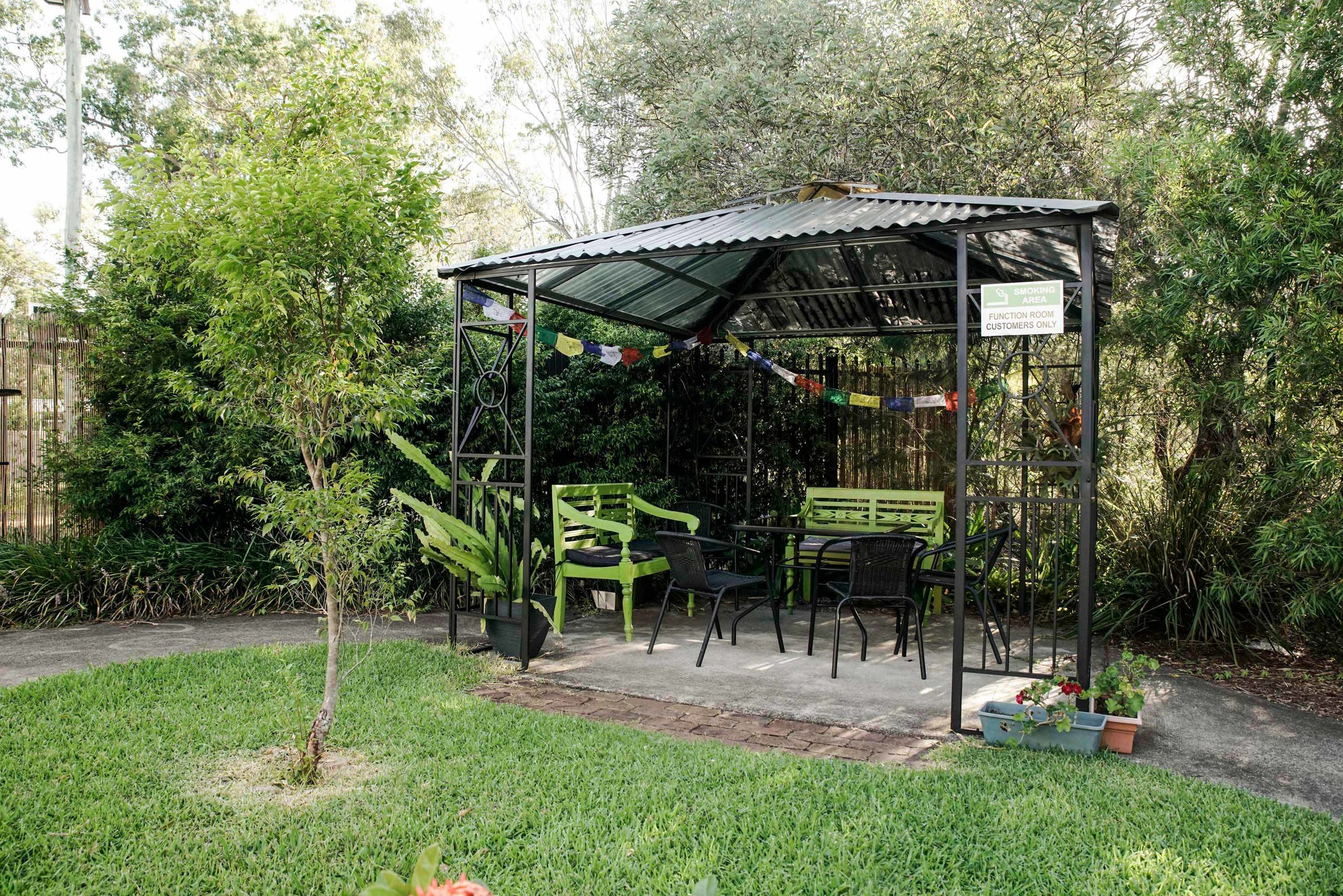 Lagoon-Creek-Cafe-and-Function-Room-Back-Garden-(2).jpg