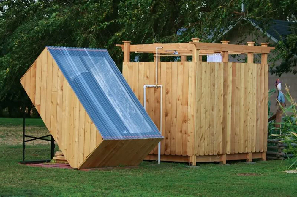 5 DIY Solar Shower Ideas