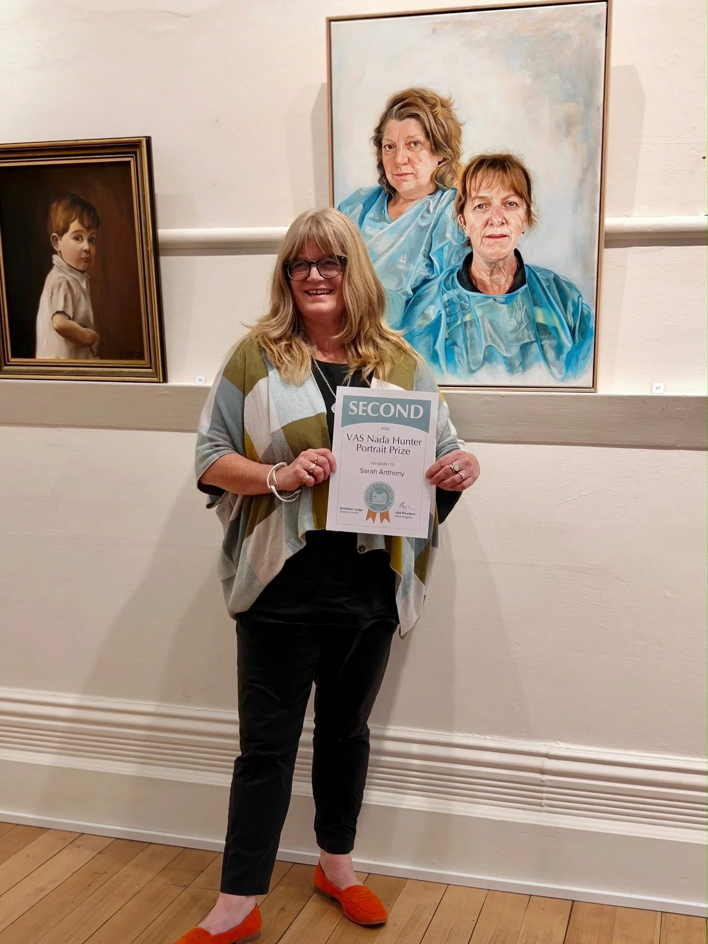 Delighted to be awarded second prize in the Nada Hunter Portrait Award at the Victorian Artist&rsquo;s Society today for my painting of sisters Ange and Trish who worked in the RMH Emergency Dept during the COVID lockdowns. 

I loved judge Andrea Hue