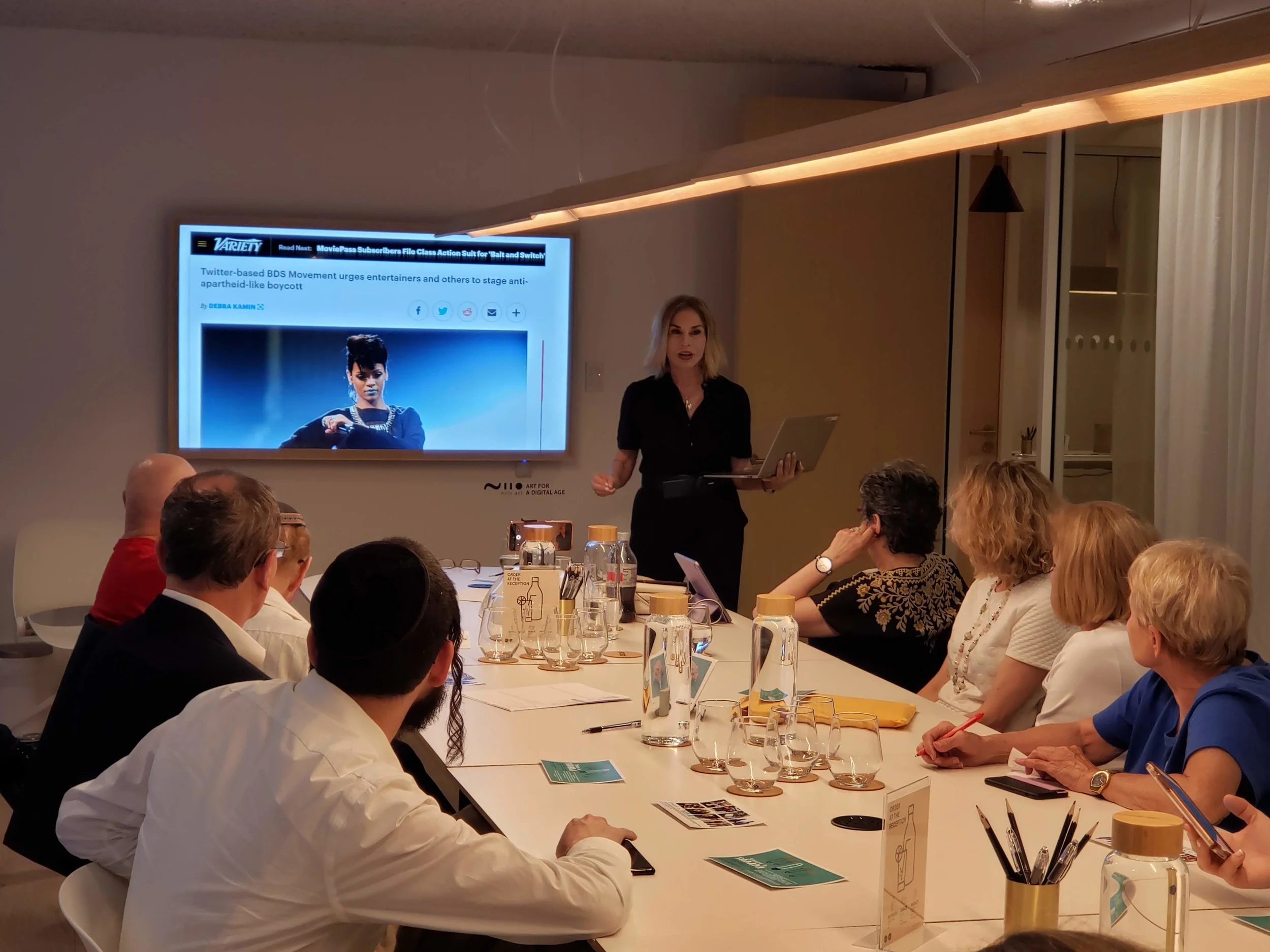 Lana Melman leading NYC seminar 2019