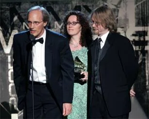  Steve Fishell, Tamara Saviano, David Macias win the Grammy for Best Traditional Folk Album for  Beautiful Dreamer: The Songs of Stephen Foster  at the 2005 Grammy Awards in Los Angeles.     