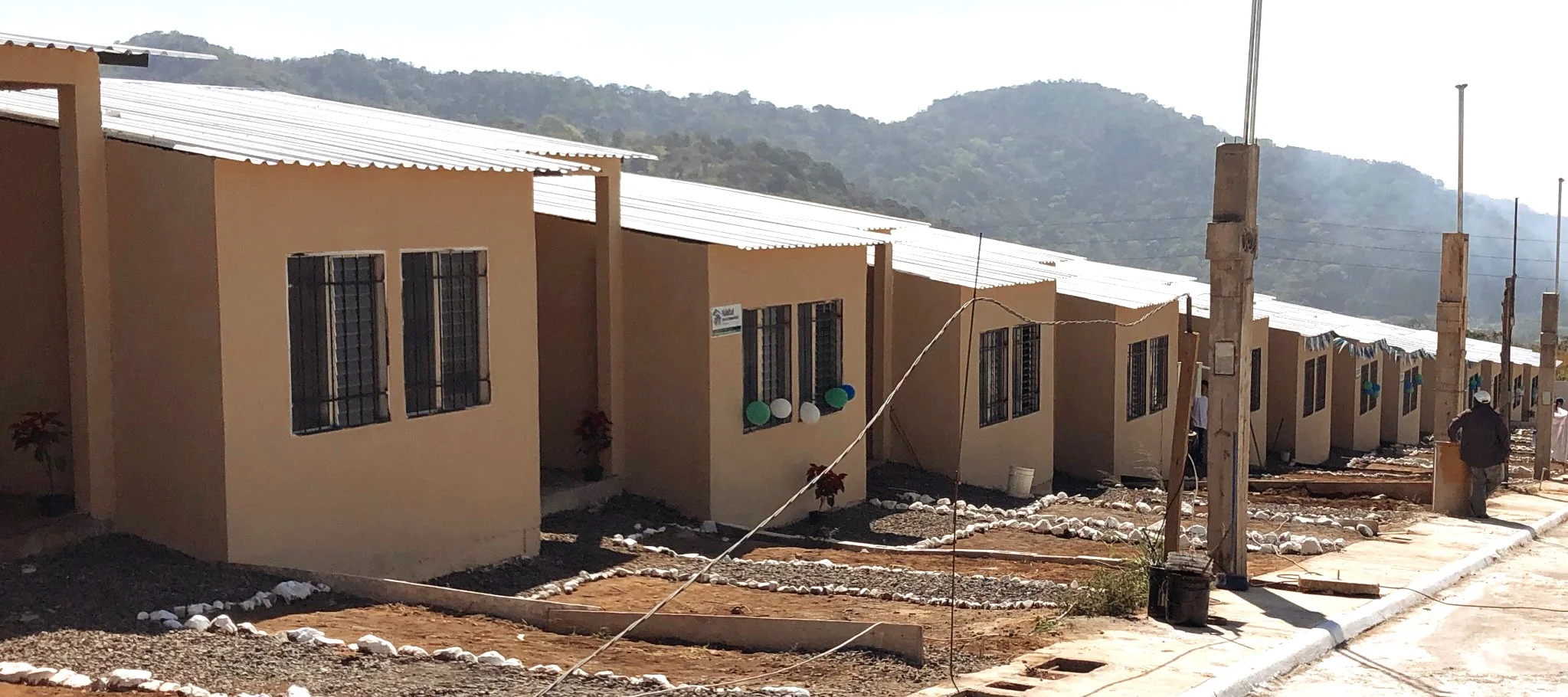 Vivienda para los damnificados del volcán hecha por Hábitat para la Humanidad en Palín.