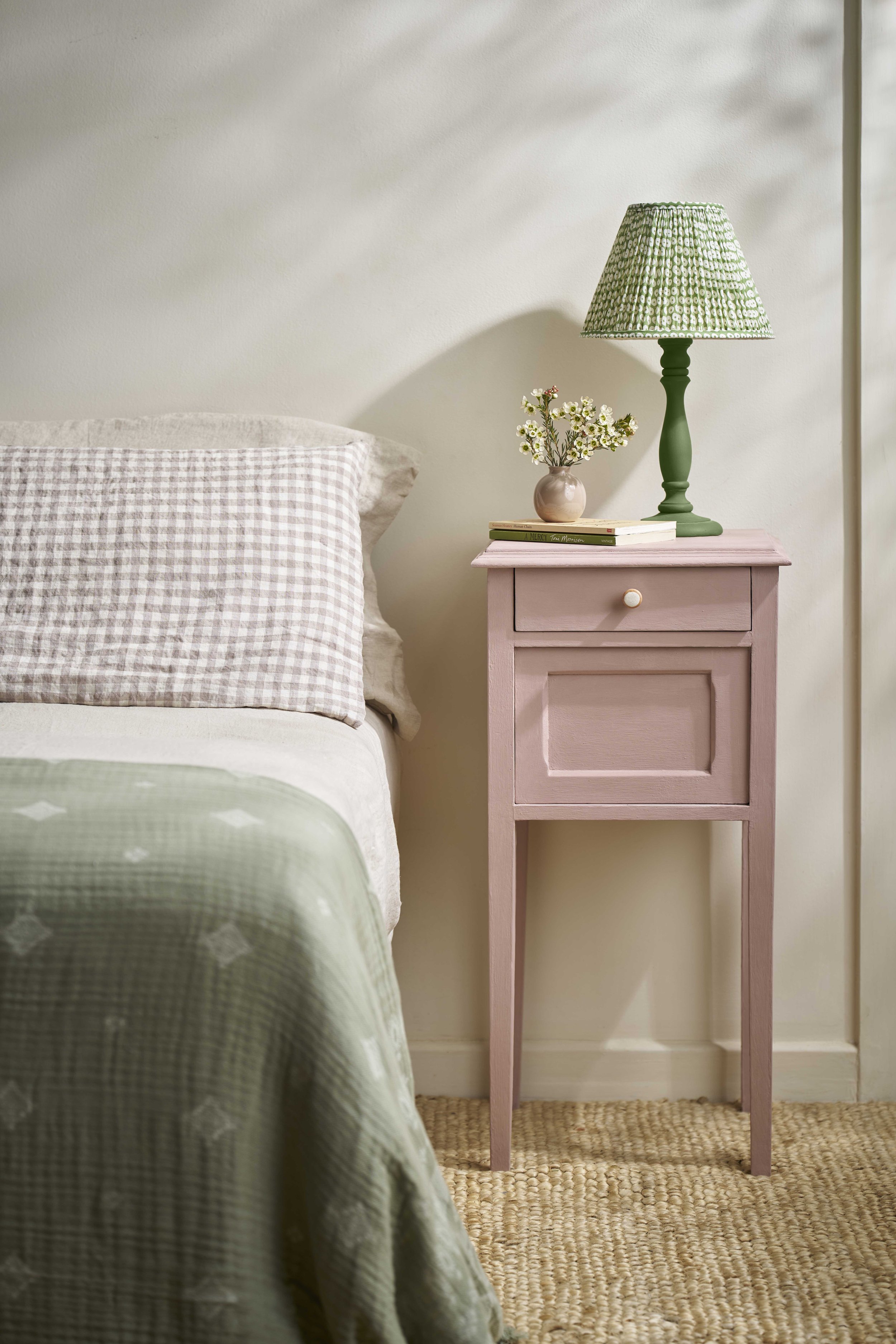 jaipur-sidetable_recoloured-Capability-lampbase_CFC-under-2mb-1.jpg