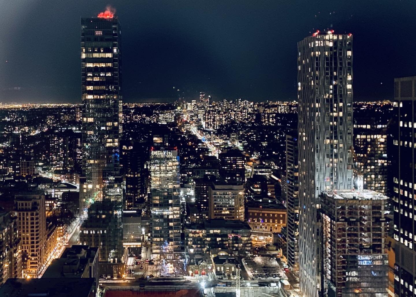 Toronto evening. #toronto #ontario #sky #city