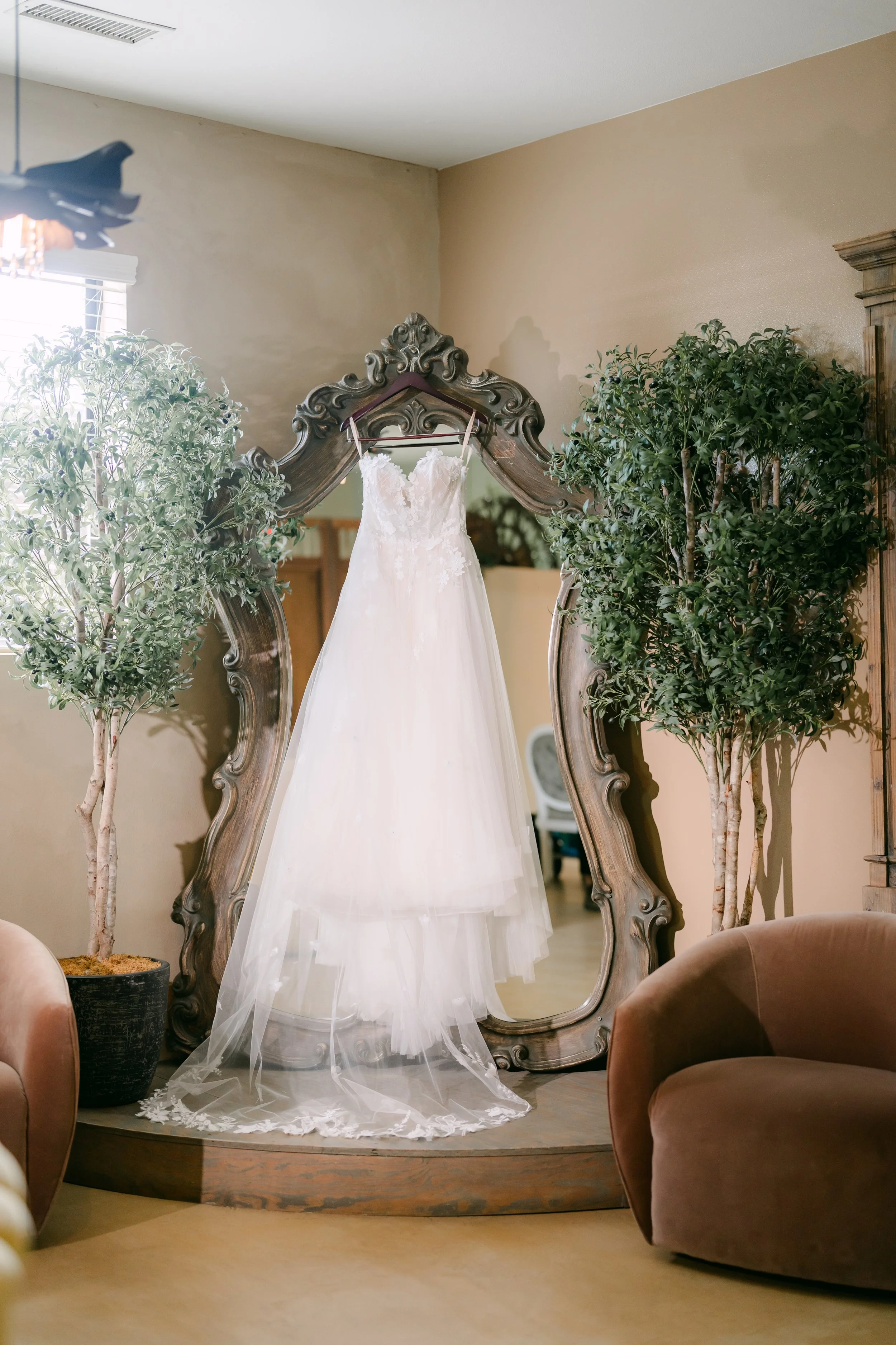 KatMikeWedding_SneakPeek_0035.jpg