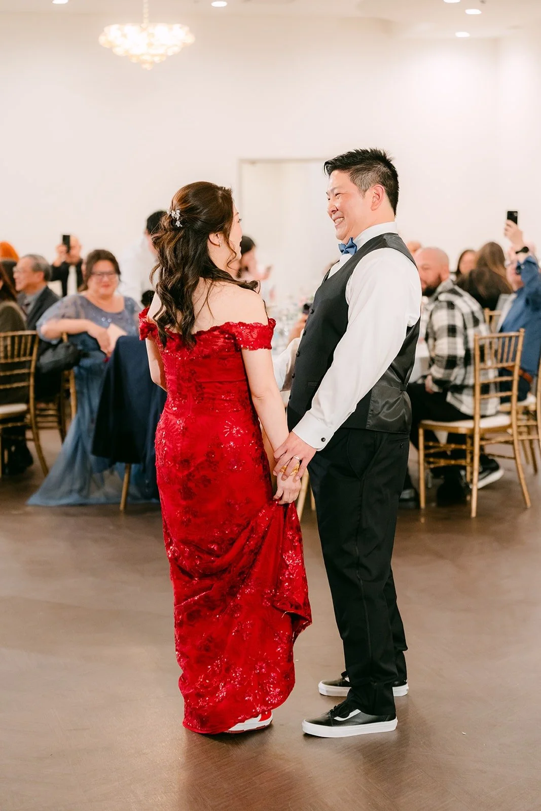 Sochi in her red evening dress and Jay give their thank you speech