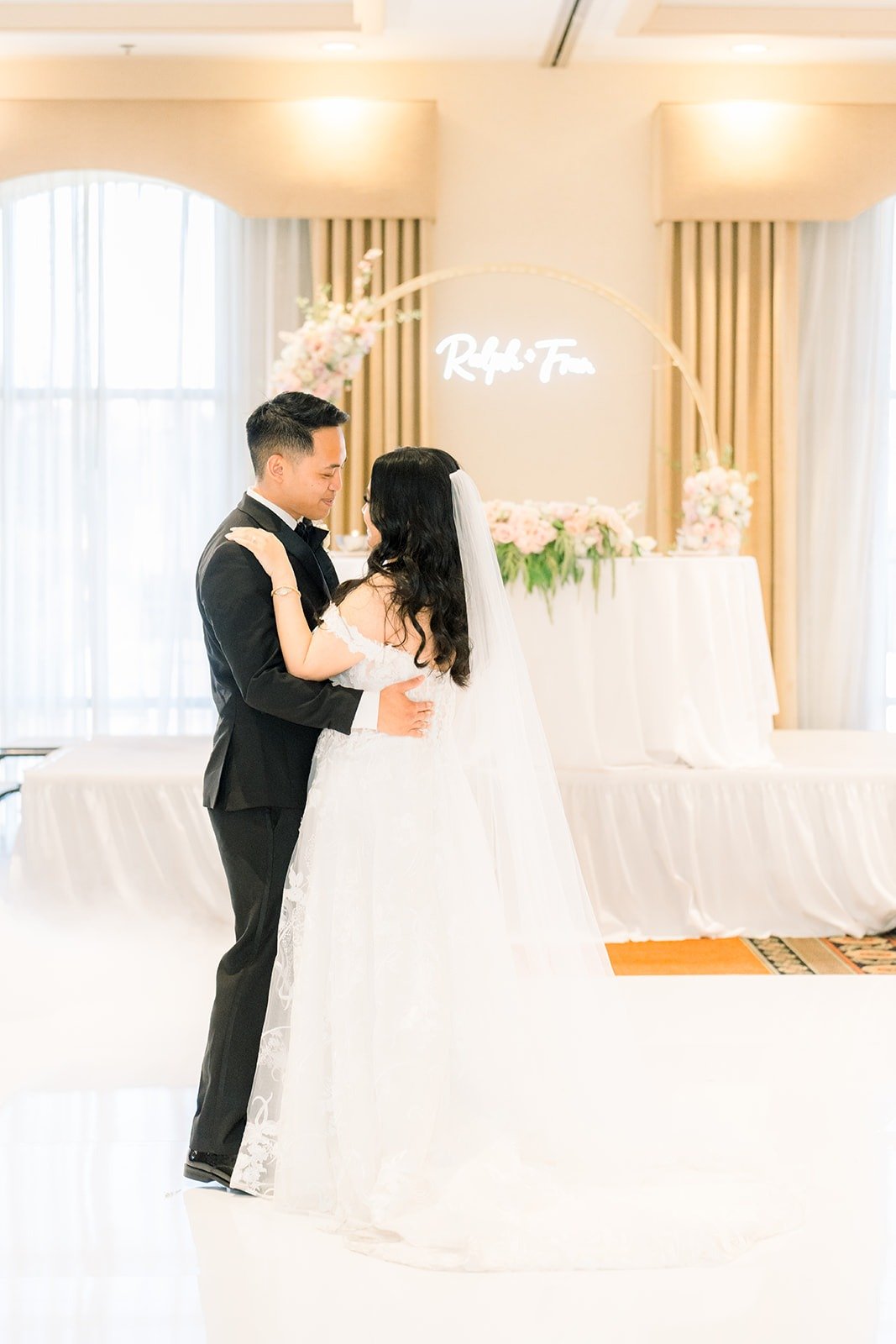Francesca and Ralph beginning their first dance