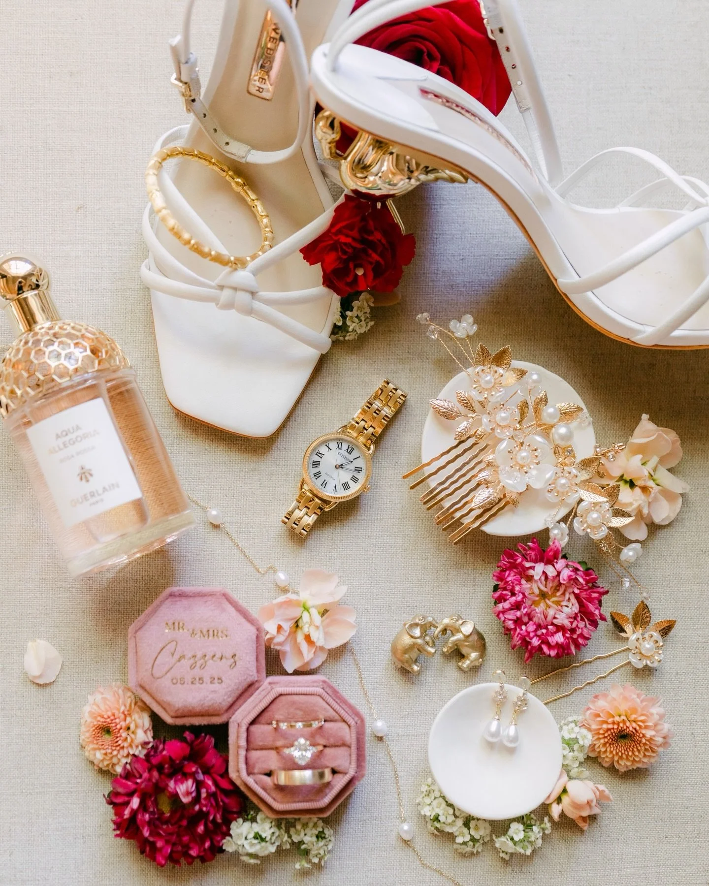 Tropical, gold finishes color palette that we created in the details and J&amp;Z&rsquo;s favorite animals became their unforgettable backdrop at thejr one and only wedding day! We are still obsessing over how stunning and joyful it was @sdwildwedding