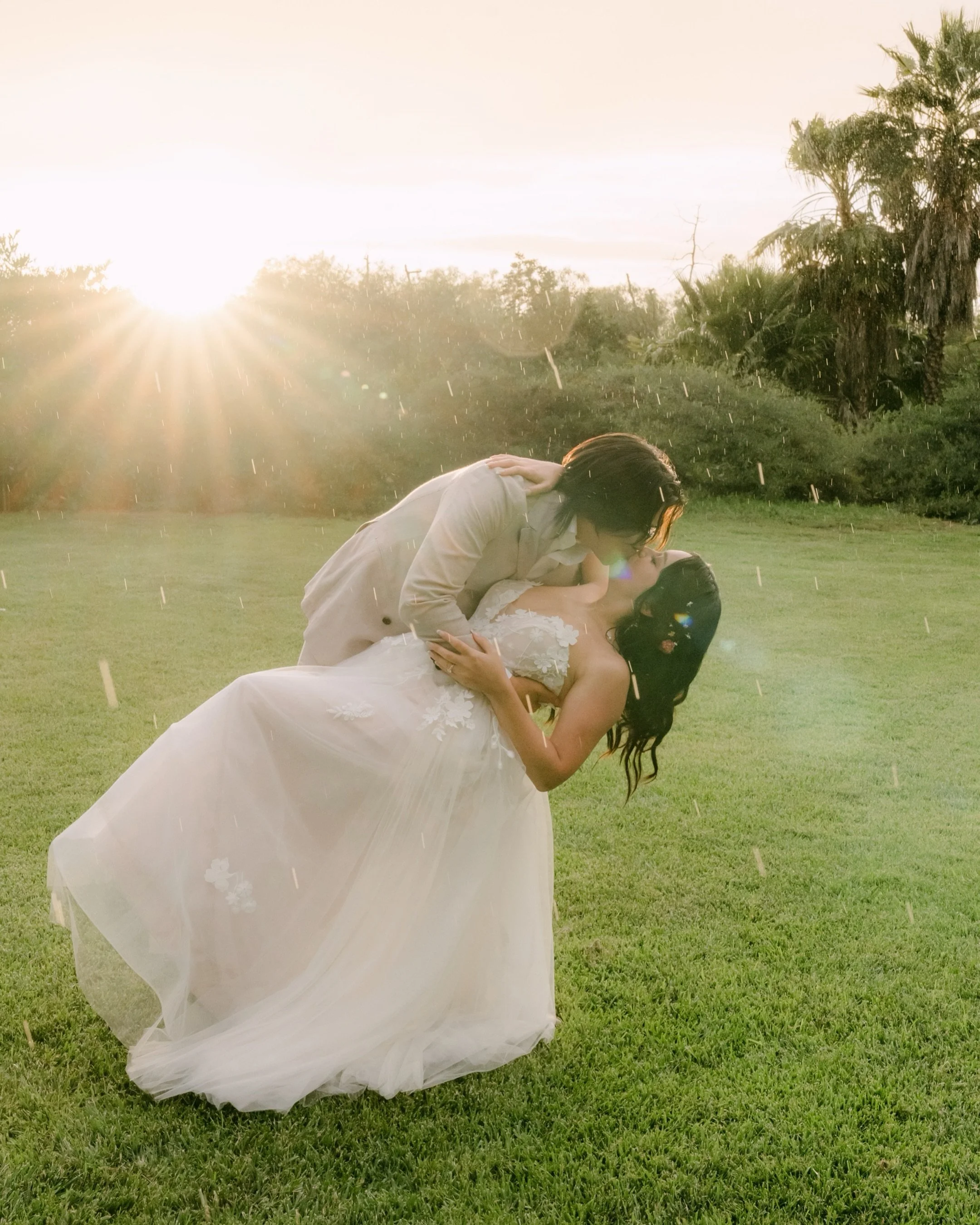 A sunset that we will never forget. Where the garden exhaled in gold and the sky painted its blessing in every color, this was the evening the universe said yes. 🌅🌈

Some love stories don&rsquo;t need words.
They just need the right light.
.
📍 Ven