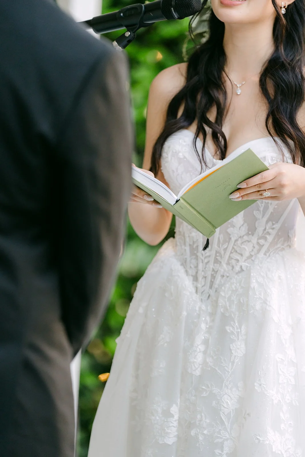Clarissa and Austin exchanging vows