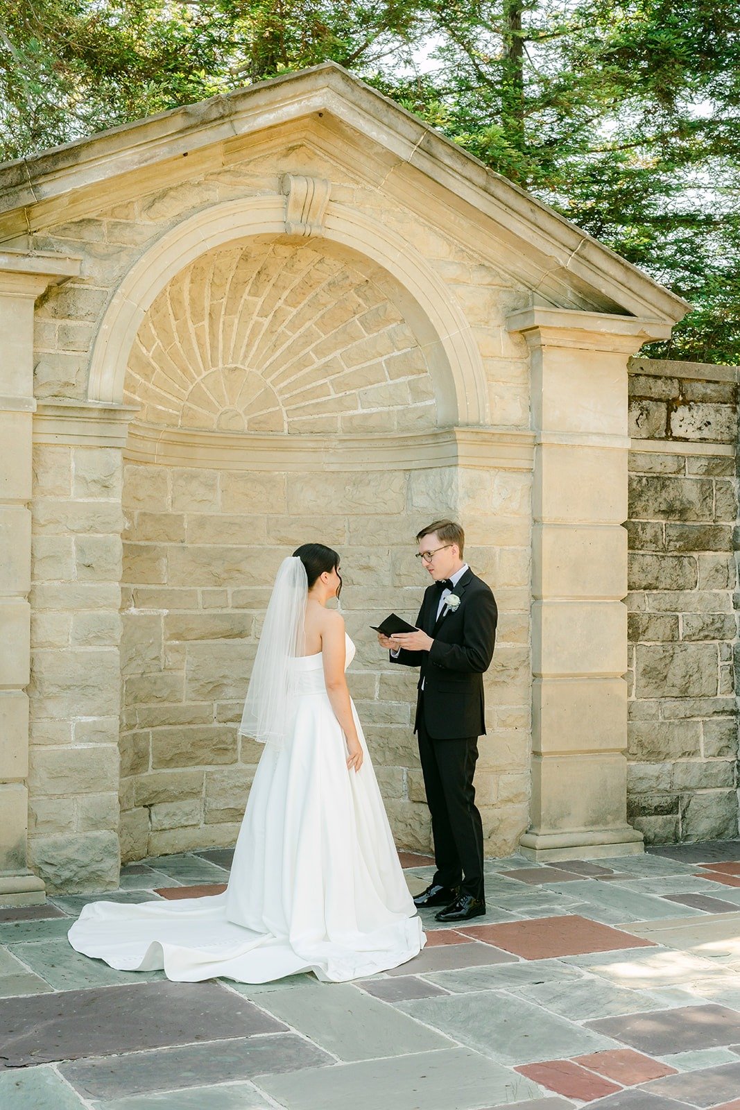 Nik reading a letter to Brianna after their first look